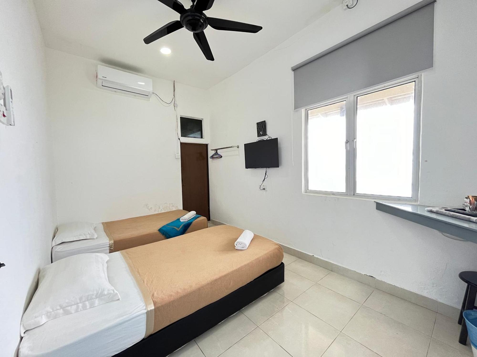 Ibai Beach Guesthouse Куала-Тренгану Екстер'єр фото